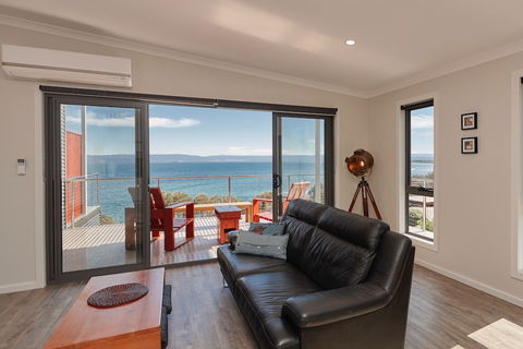 Whale Watcher 2 - Australia Accommodation 5