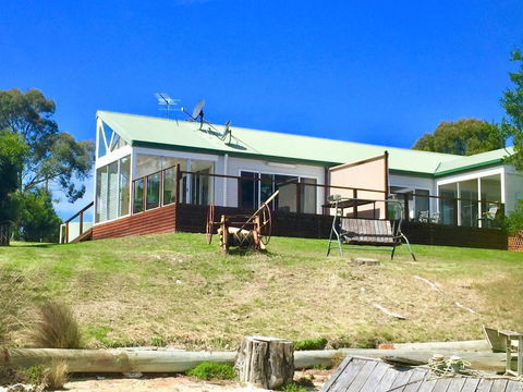 A Slice Of Paradise - Australia Accommodation 2