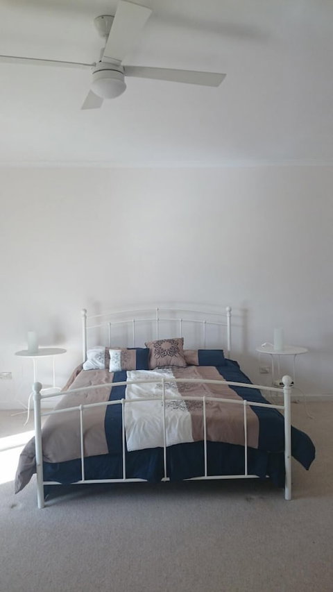 Hilltop Escape B&B - Australia Accommodation 6