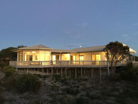 White Sands Holiday Retreat - Australia Accommodation 3