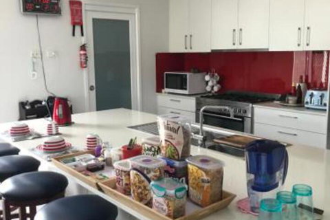 M & Ts Waterfront Bed & Breakfast - Australia Accommodation 3