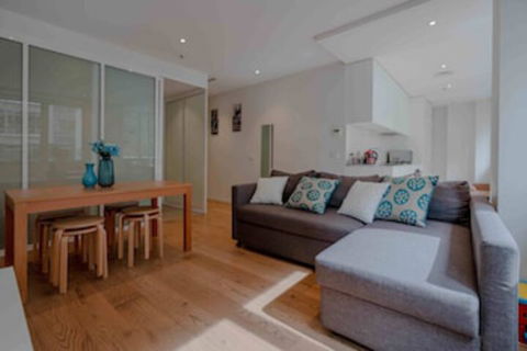 Absolute Collins - Australia Accommodation 0