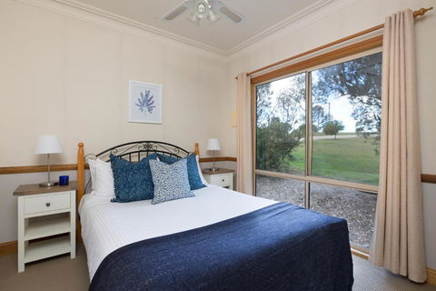 Windsors Edge Cottage Rothbury - Australia Accommodation 1