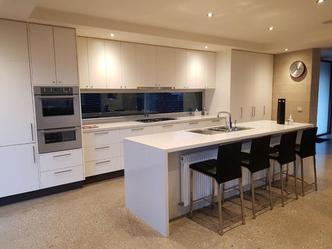 Beach Haven - Australia Accommodation 6