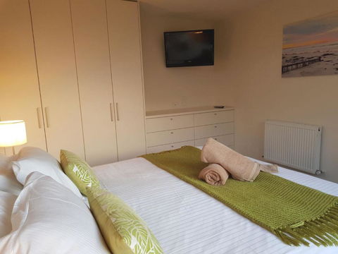 Beach Haven - Australia Accommodation 4