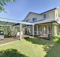 Sea Whispers - Australia Accommodation