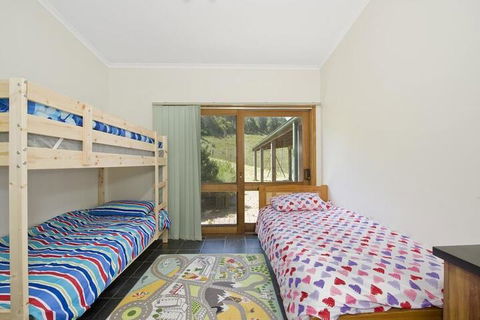 Apollo Panorama Guesthouse - Australia Accommodation 2