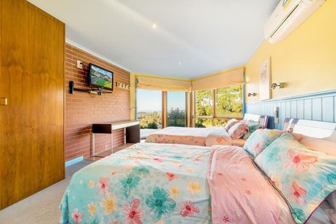 Apollo Panorama Guesthouse - Australia Accommodation 1