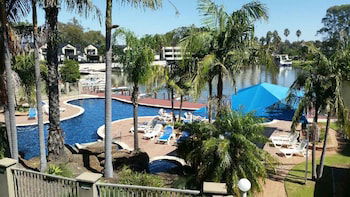 Cypress Waterfront Apartments - Australia Accommodation 0