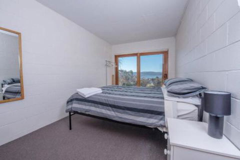 Alpine Apartment Great Location With Views Of Lake Jindabyne - Australia Accommodation 2