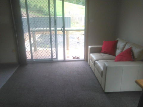 Sunny Gum - Australia Accommodation 1