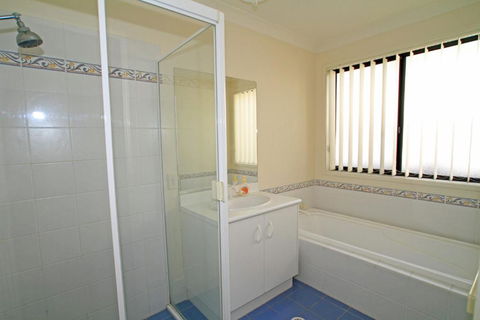 Waterfront Getaway In Sussex - Australia Accommodation 4