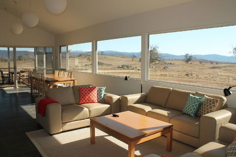 Manna Tree Farm -modern Home With Majestic Views In Stunning Countryside - Australia Accommodation 4