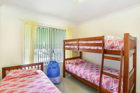 Annes Beach Getaway - Australia Accommodation 1