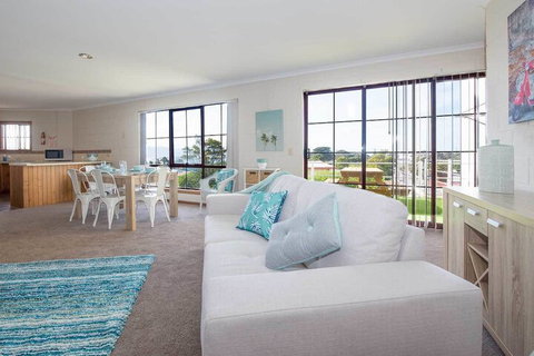 Astro Place - Australia Accommodation 6