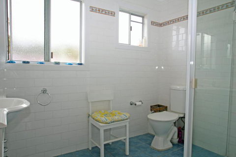 Waterfront Delight On Cater - Australia Accommodation 3