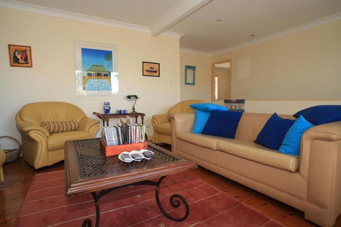 Waterfront Delight On Cater - Australia Accommodation 2