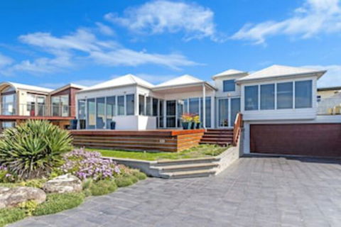 The Nushak - Australia Accommodation 0