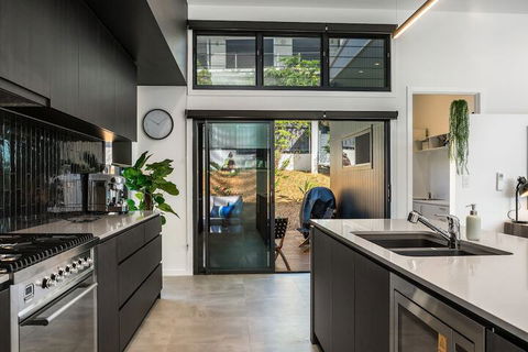 Wollumbin Haus - Australia Accommodation 7