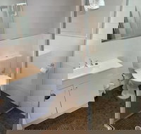 Paringa Hotel Motel - Australia Accommodation