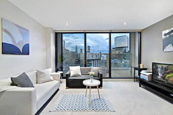 MIRANDA, 1BDR Docklands Apartment - Australia Accommodation 0