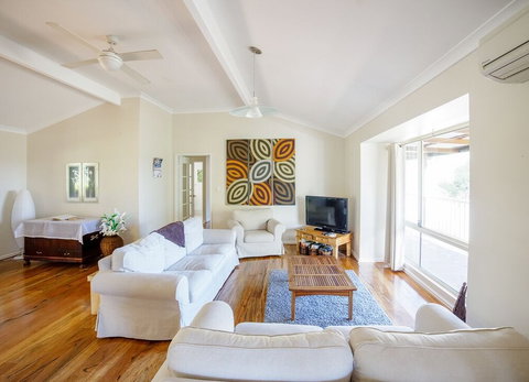 Tegwan's Nest - Australia Accommodation 2