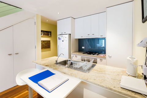 ALEXANDER, 2BDR South Melbourne House - Australia Accommodation 1