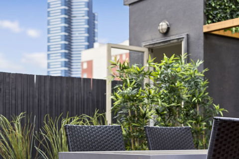 AERIN, 2BDR Melbourne Apartment - Australia Accommodation 3
