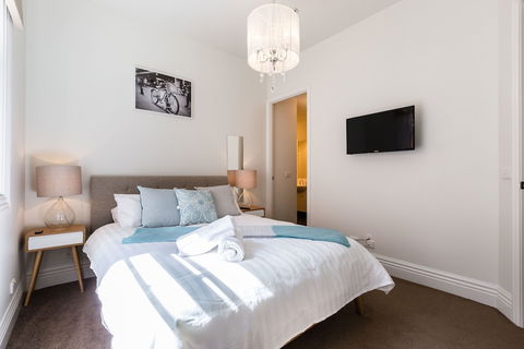 AERIN, 2BDR Melbourne Apartment - Australia Accommodation 0