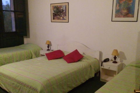 Cameron Lodge Cottage - Australia Accommodation 5