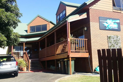 High On Penguin - Australia Accommodation 1
