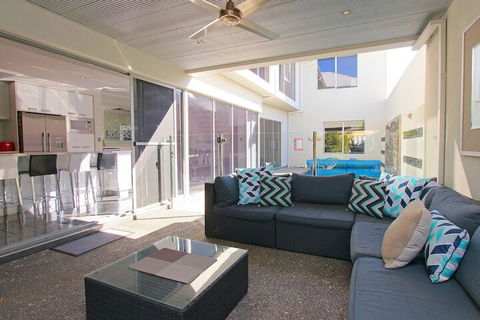 Ambar Villa - Australia Accommodation 3