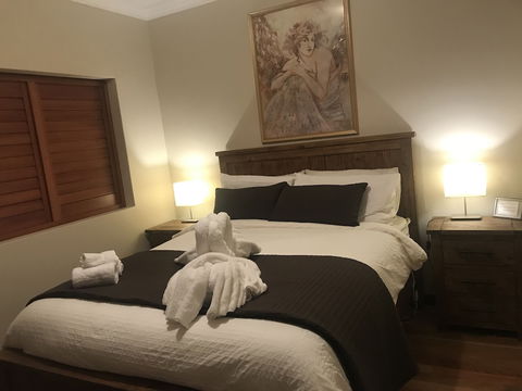 Atina Rocks Country Homestead - Australia Accommodation 5