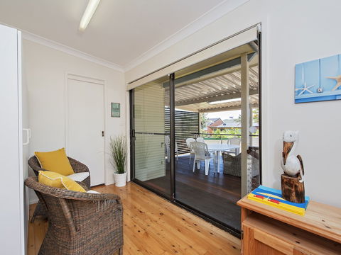 Fingal Beach Shack - Australia Accommodation 2