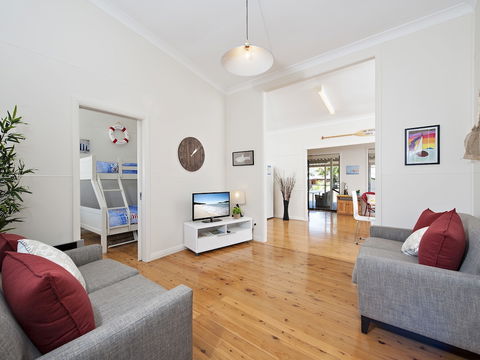 Fingal Beach Shack - Australia Accommodation 1