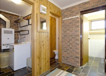 Alpine Haven 1 - Australia Accommodation 5