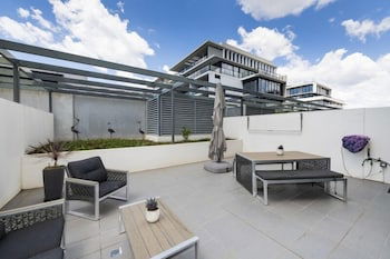 Accommodate Canberra - Lakefront - Australia Accommodation 5