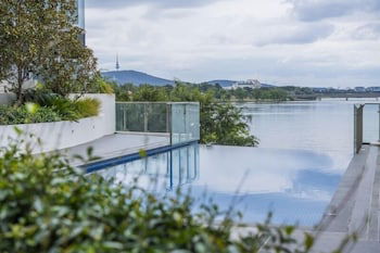 Accommodate Canberra - Lakefront - Australia Accommodation 2