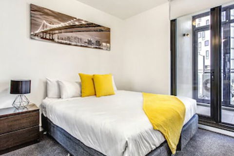 MJ Shortstay Bank Apartments - Australia Accommodation 3