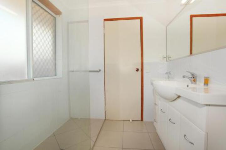 Yaroomba QLD Australia Accommodation