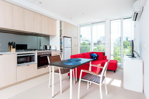 Amazing Location 1BR Apartment In Melbourne CBD - Australia Accommodation 1
