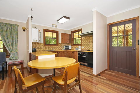 Merrivale Nut Groves - Australia Accommodation 1