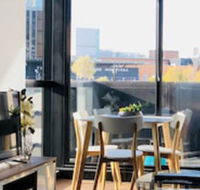 LVL 11 Cosy Apartment Near Lygon St - Australia Accommodation
