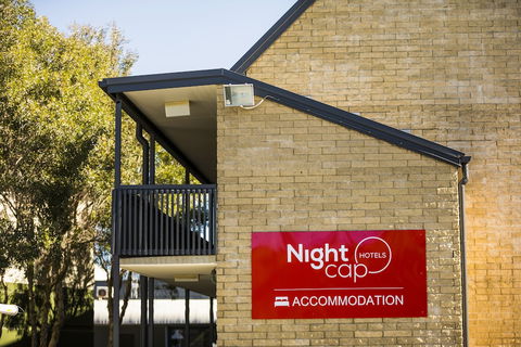 Nightcap At Kawana Waters Hotel - Australia Accommodation 3