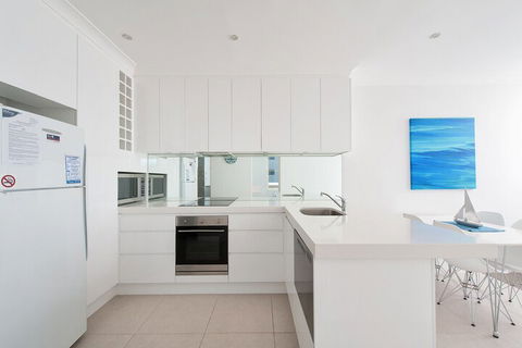 Collendina Unit 5 / 19 Kurrawa Close - Australia Accommodation 3