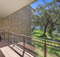 Nicholli Bay Parklands Unit 30 / 2 Gowrie Ave - Australia Accommodation