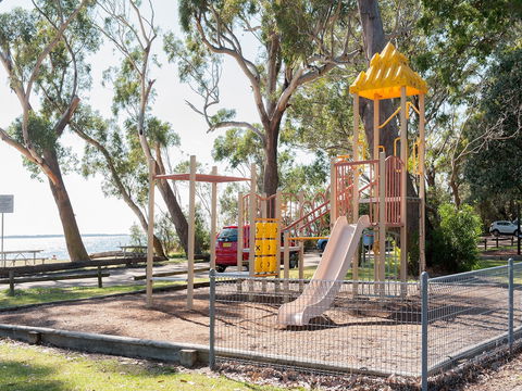 Burraneer At Corlette - Australia Accommodation 0