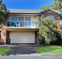 Sandy Shores 1 / 3 Messines Street - Australia Accommodation