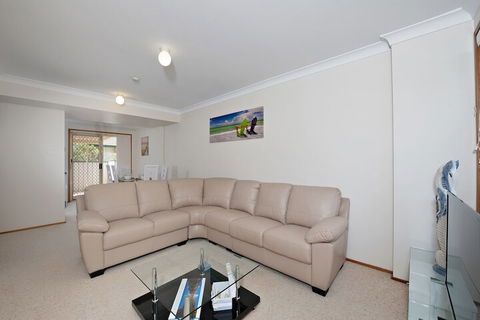 Beachcomber At Fingal Bay - Australia Accommodation 1