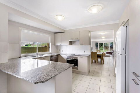 Alida Place 1 Lagoons Estate - Australia Accommodation 2